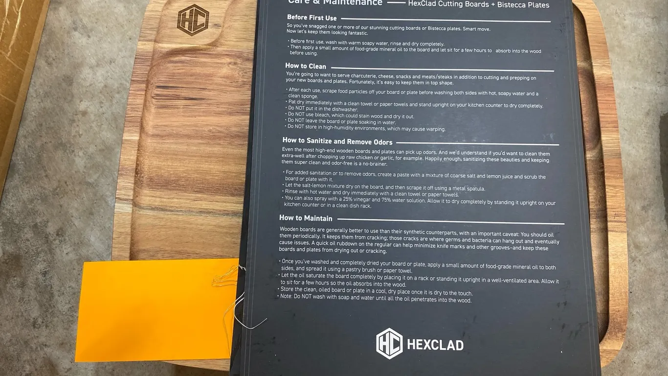 HexClad Acacia Wood Cutting Boards