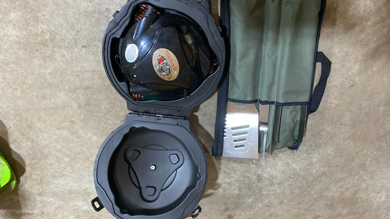 Grillbot Grill Cleaning Robot and BBQ Utensil Set