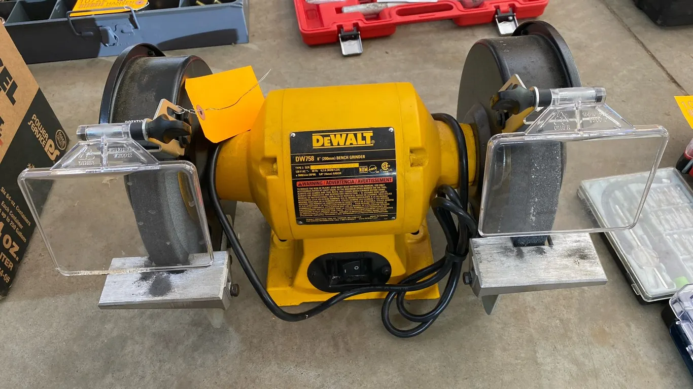 DeWalt DW758 8" Bench Grinder