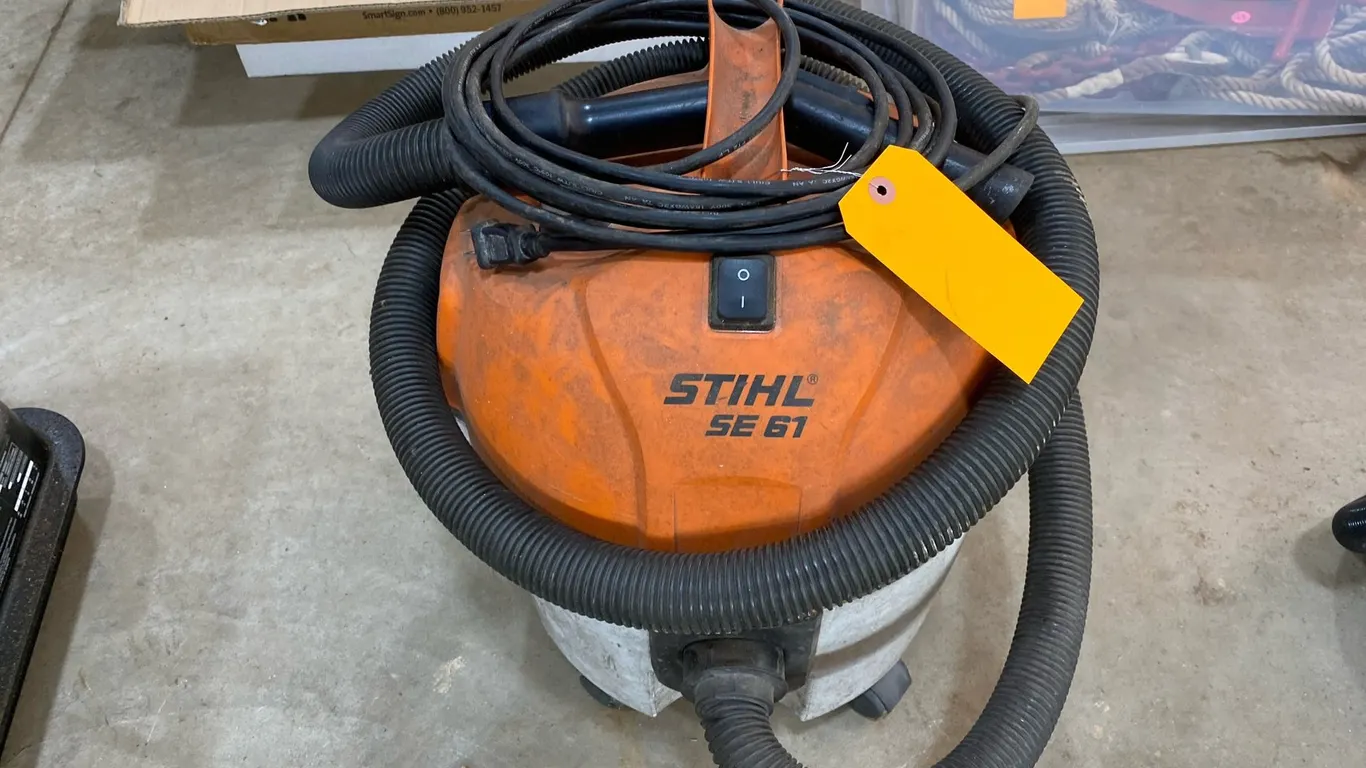 STIHL SE 61 Wet and Dry Vacuum Cleaner