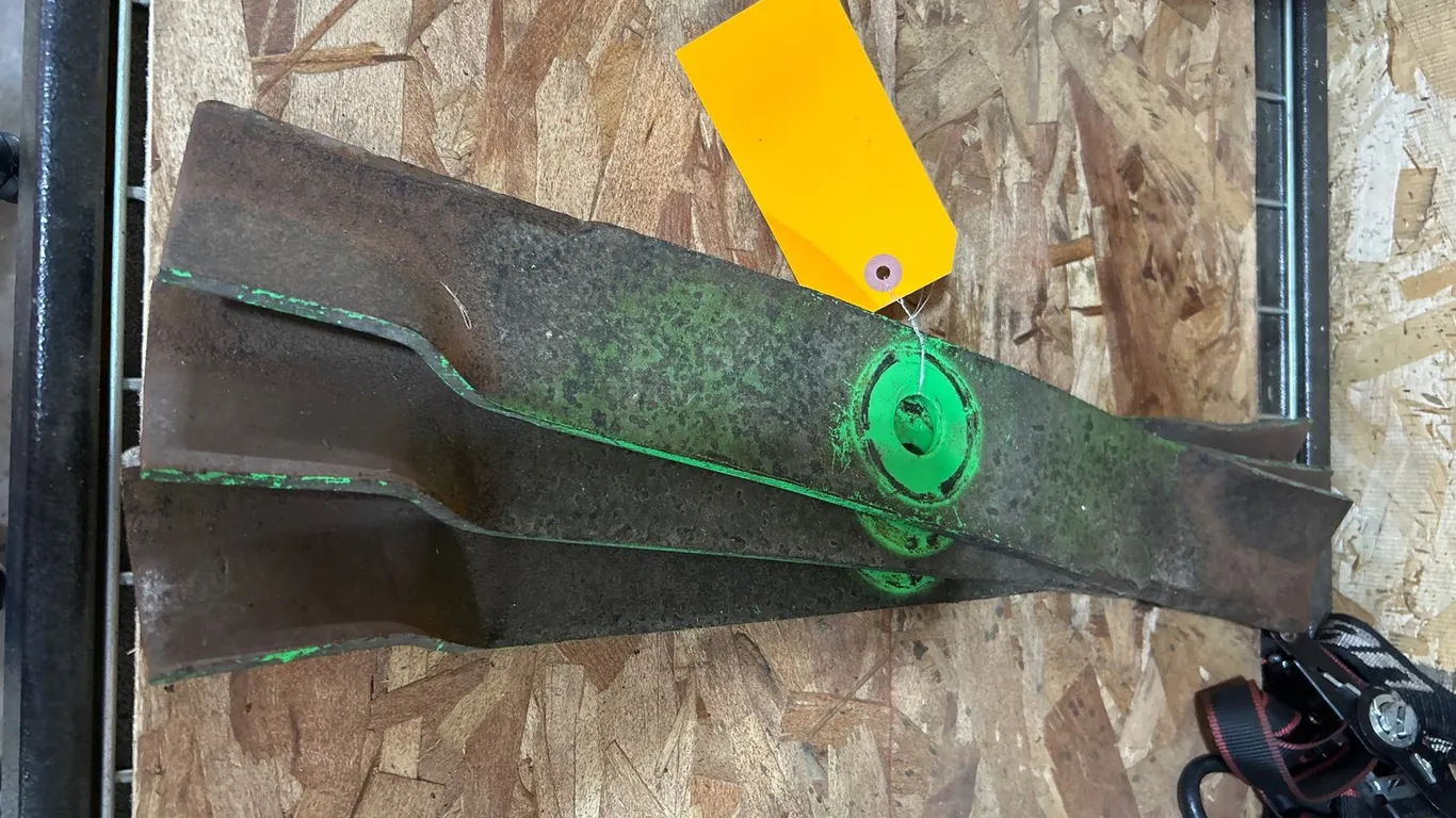 (3) Lawn Mower Blades