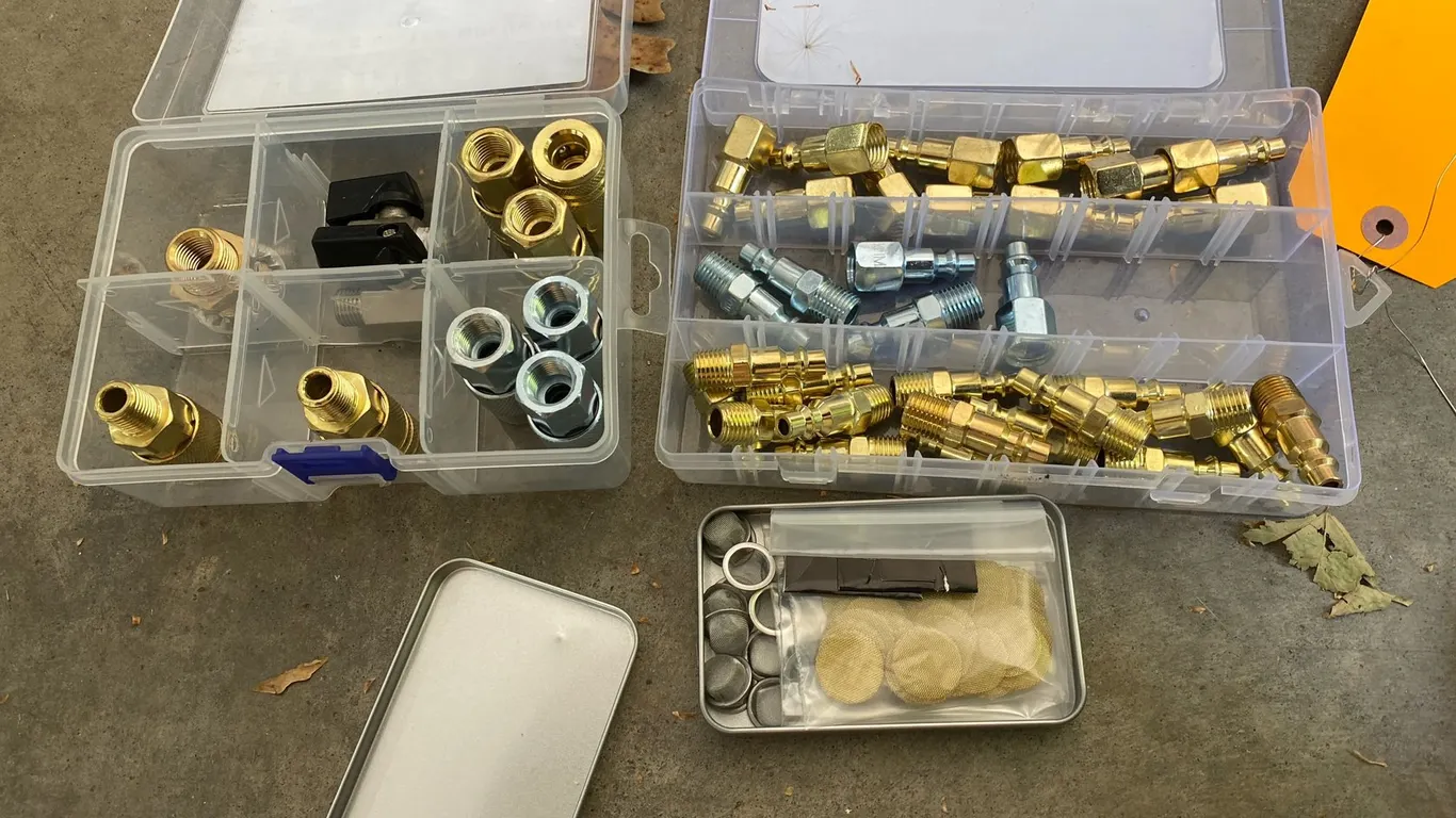 Klutch and Ailbiuko Air Fitting Kits and Filters
