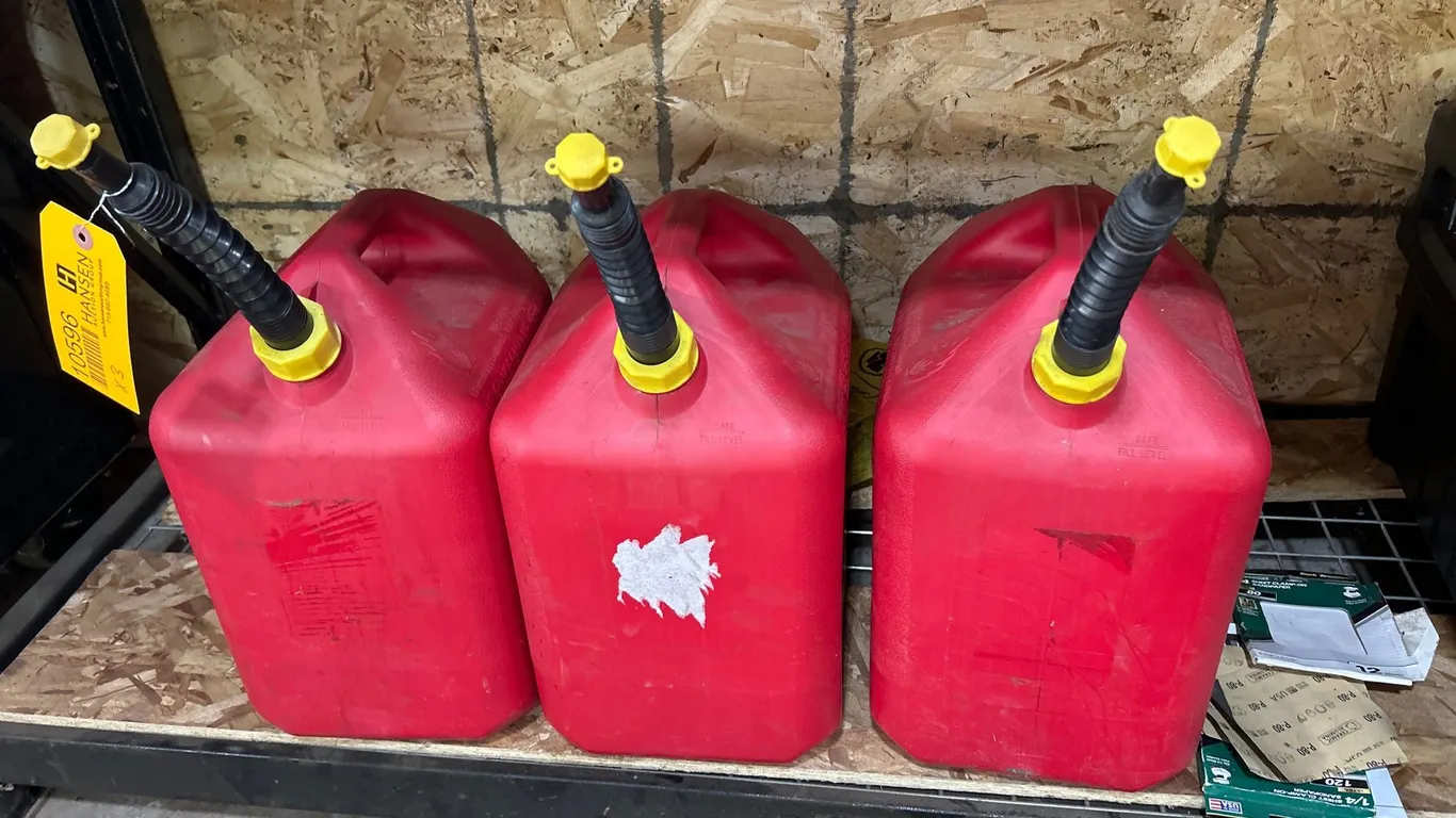 (3) Midwest Can Company 6 Gallon Gas Cans
