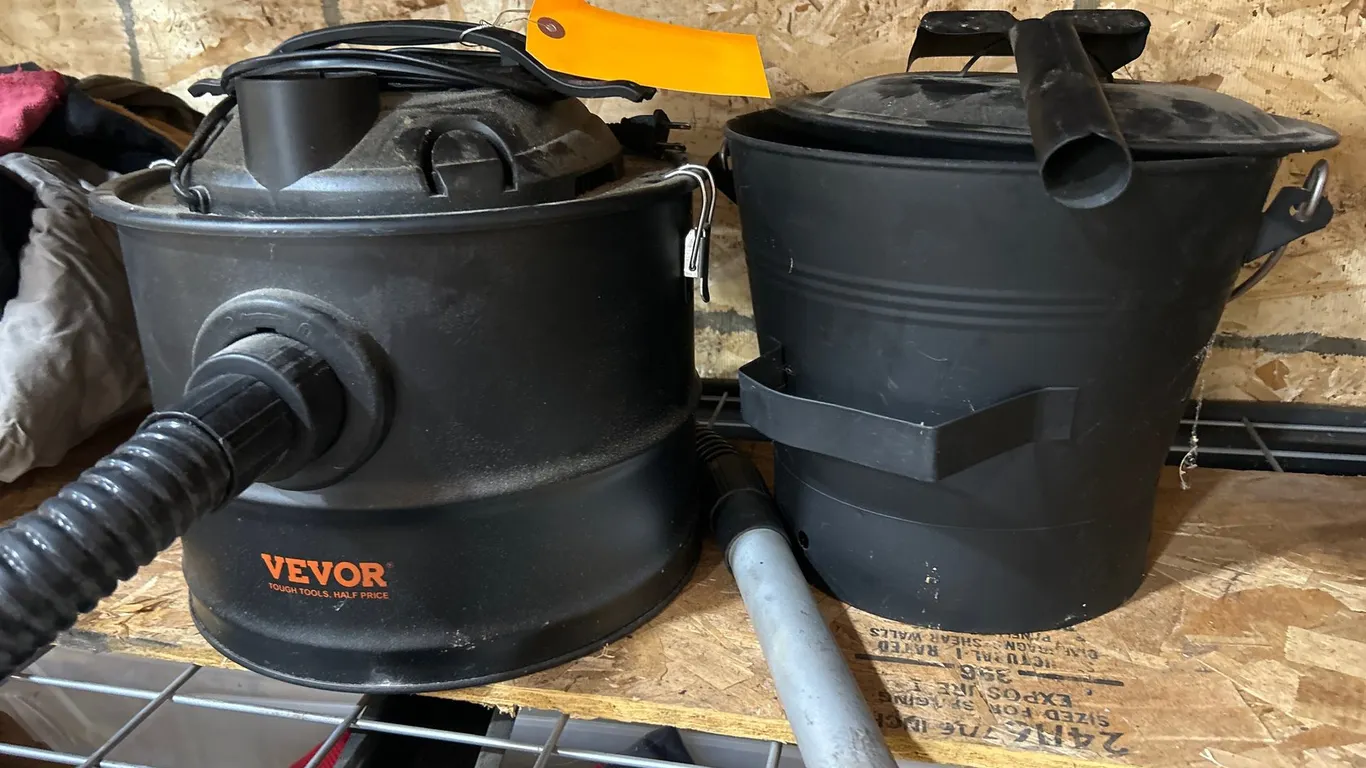 Vevor Ash Vacuum and Metal Ash Bucket