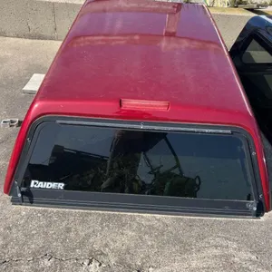 2006 Chevrolet Colorado Burgundy Truck Topper - De Pere, WI