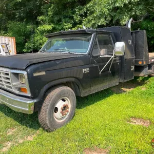 1983 Ford F-350 Pickup Truck, VIN # 2FDKF3710DCB07535
