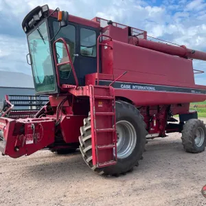 Case IH 1660 Combine - Cumberland WI