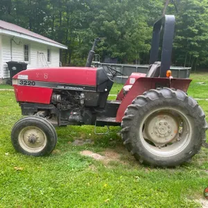 Case IH 3220 Tractor - Clear Lake Wi