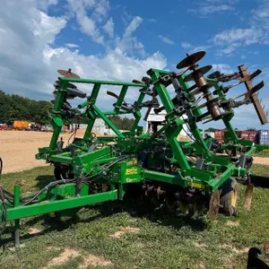 John Deere 714 Disk Chisel - Prairie Farm