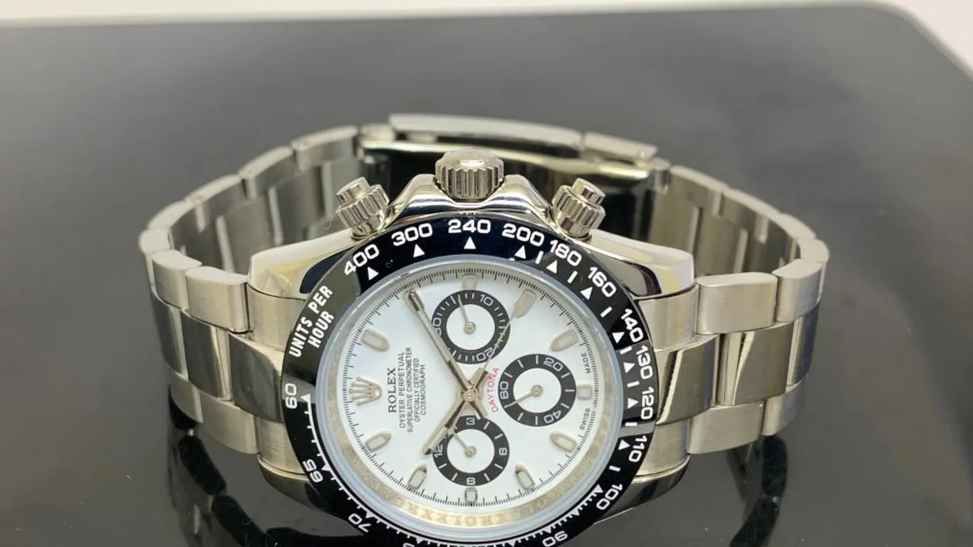 Fashion Men's Watch Unauthenticated