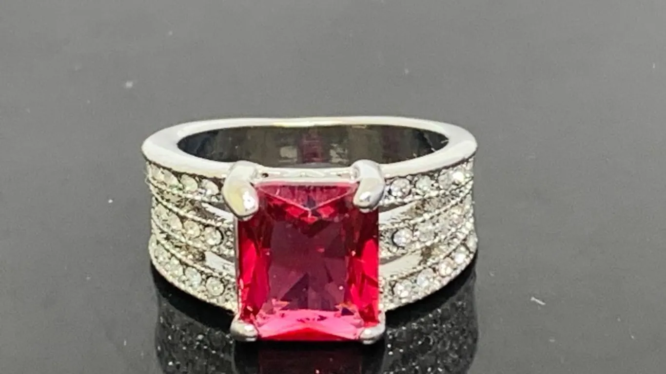 Silver Tone Cocktail Ring