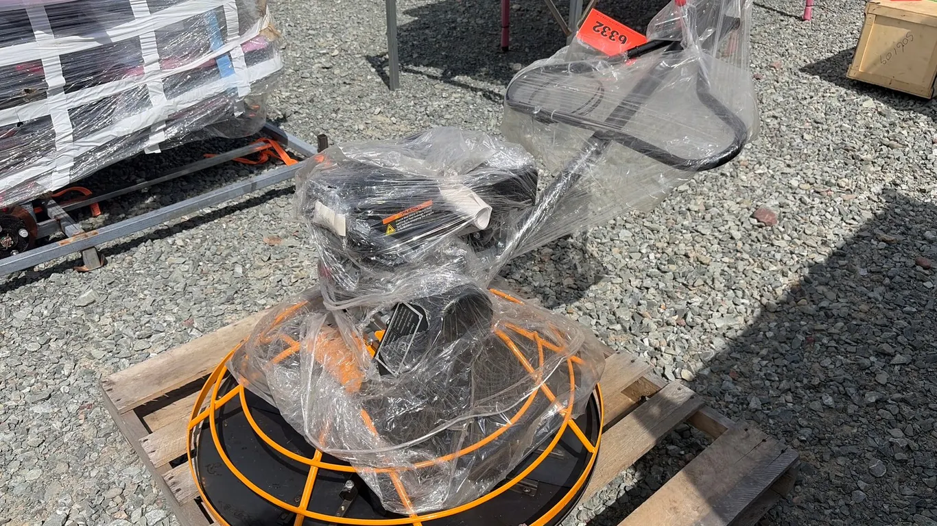 Unused Future 90B Hand Trowel