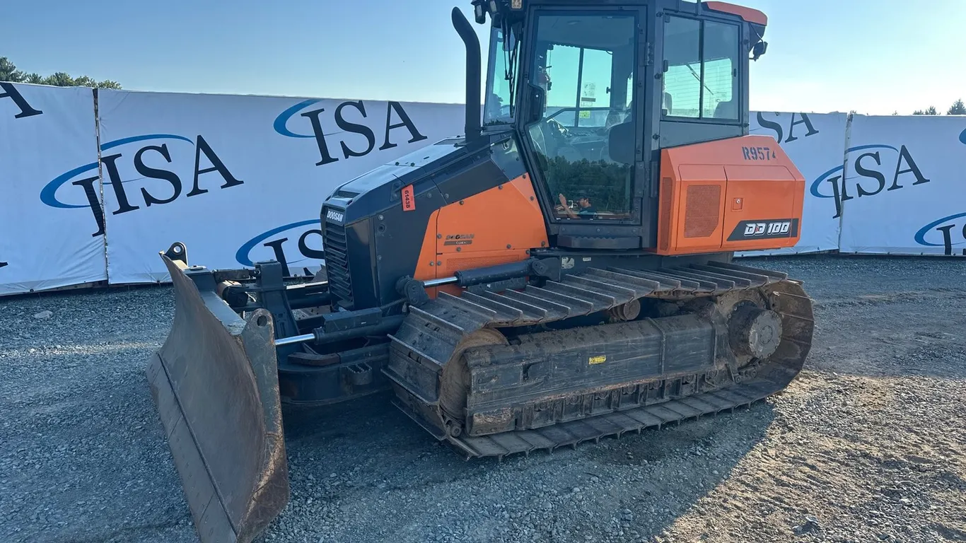 2022 Doosan DD100 Dozer