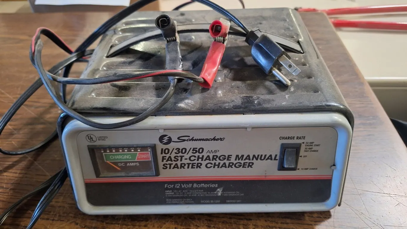 Schumacher Battery Charger/Starter