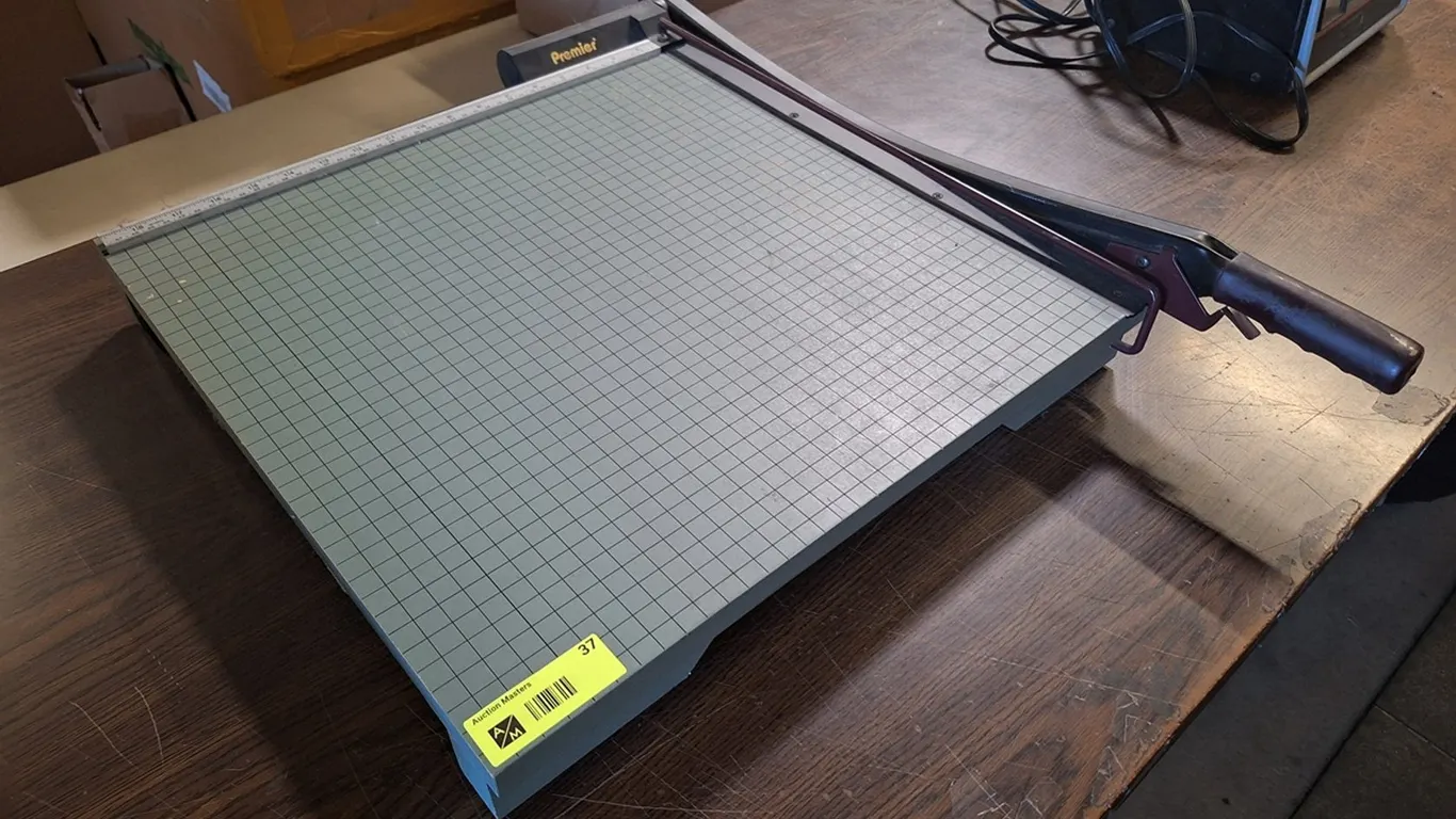 Premier Paper Cutter, 18"