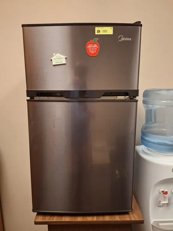 Midea Mini Fridge/Freezer, 33.5"