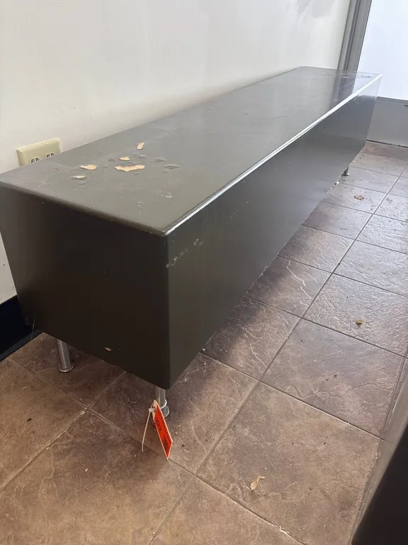 Black Lobby Benches With 4 Metal Legs