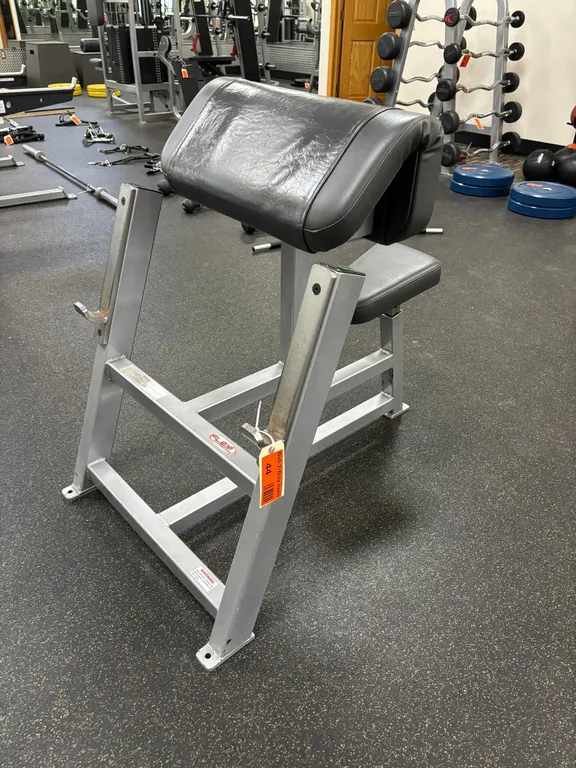 Star Trac Flex Fitness Leverage High Row Machine