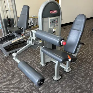 Star Trac INSTINCT Leg Curl Machine