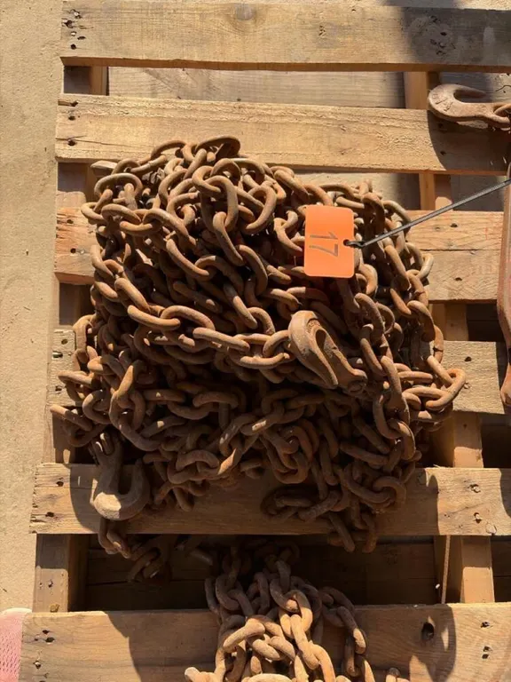 Assortment of chain