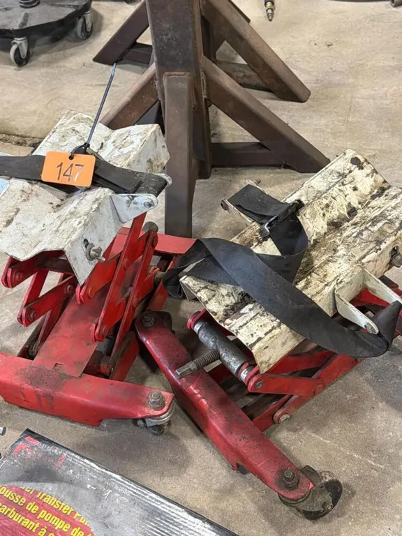 2- transmission differential jacks (450lbs)
