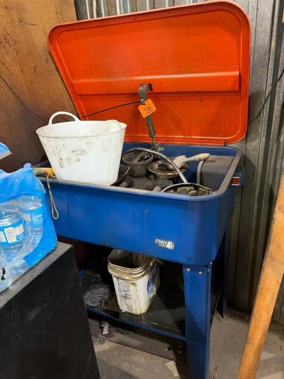 Parts washer
