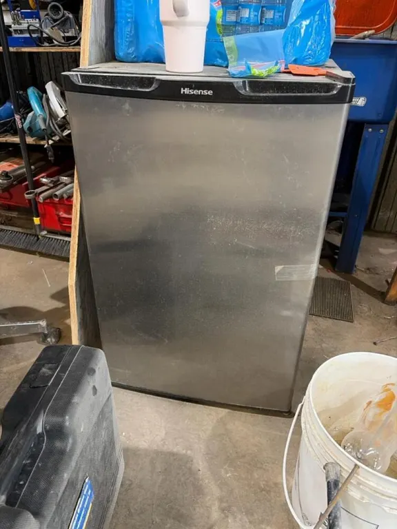 Mini fridge