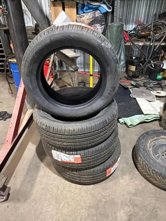 4- 225/60R17