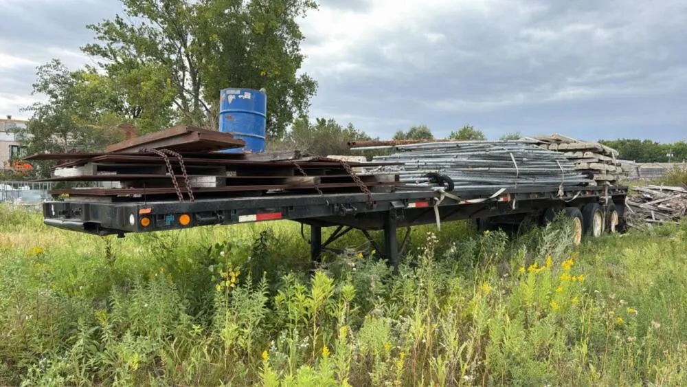 42 ft tri axle flat deck trailer