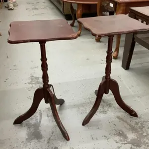 (2) SQUARE TOP PLANT STAND