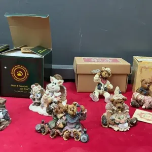 COLLECTION OF BOYDS BEARS, YESTERDAY CHILD & SHOEBOX BEAR ORNAMENTS