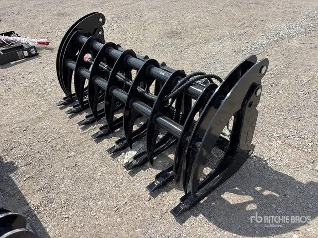2026 GIYI GY-CLG72 72 in Skid Steer Root Rake (Unused)