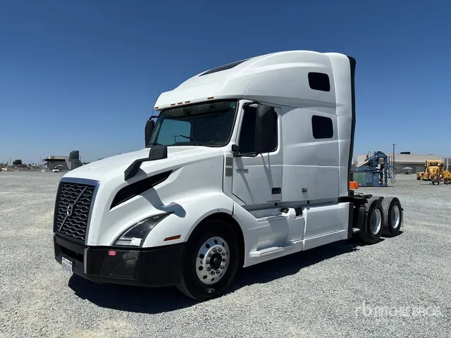 2021 Volvo VNL760 6x4 T/A Sleeper Truck Tractor