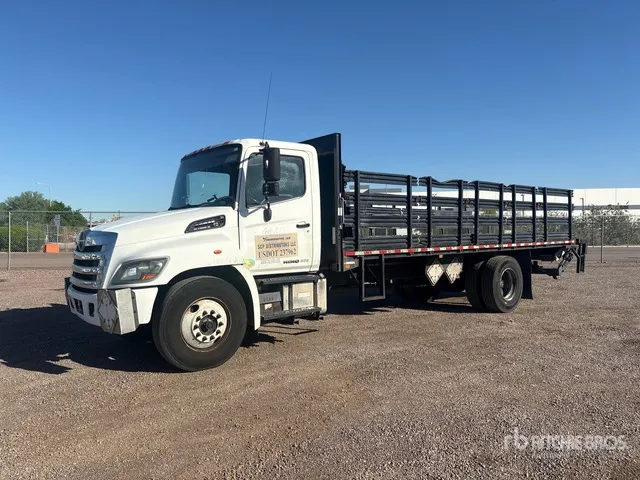 2017 Hino 268 4x2 Flatbed Truck
