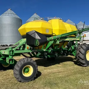 John Deere 1900 250 bu Tow-Behind Air Cart