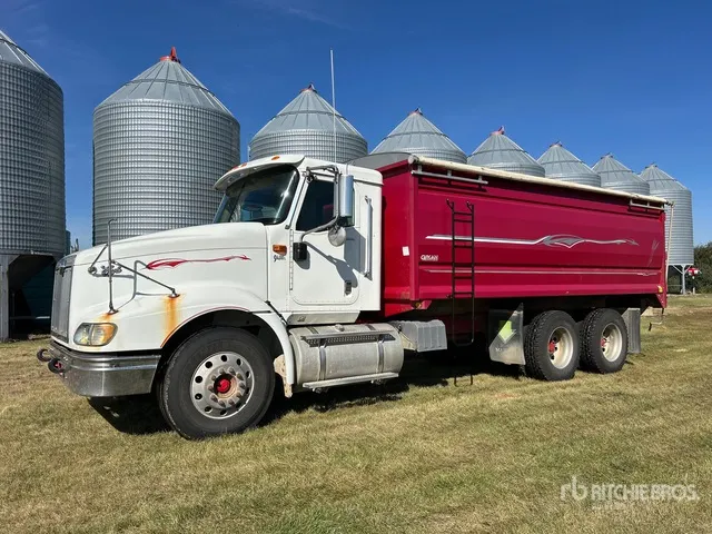 2006 International 9400i Grain Truck