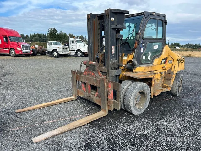 2015 Cat DP70N 15500 lb Cushion Tire Forklift (Inoperable)