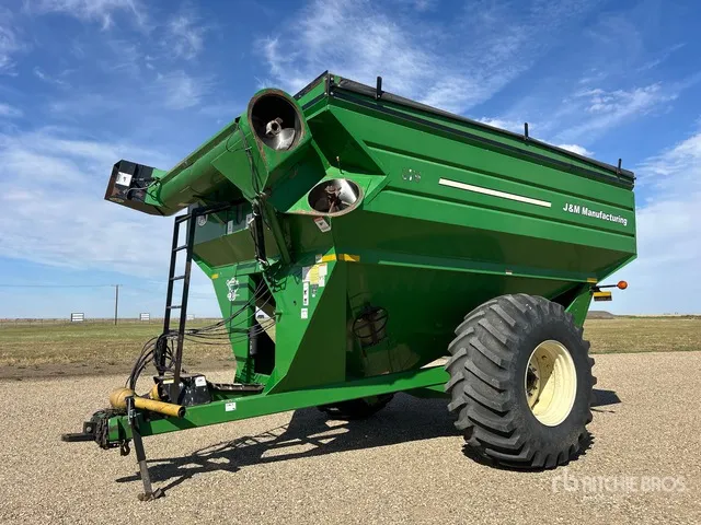 2010 J & M 875 875 bu S/A Grain Cart