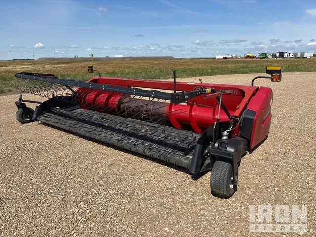 2017 Case 3016 Series II 15 ft Combine Pickup Header