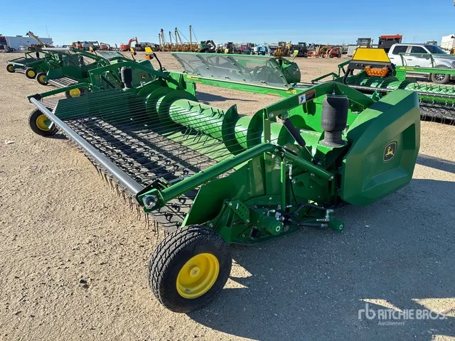 2022 John Deere BP15 15 ft Combine Pickup Header