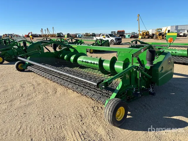 2018 John Deere 615P 15 ft Combine Pickup Header