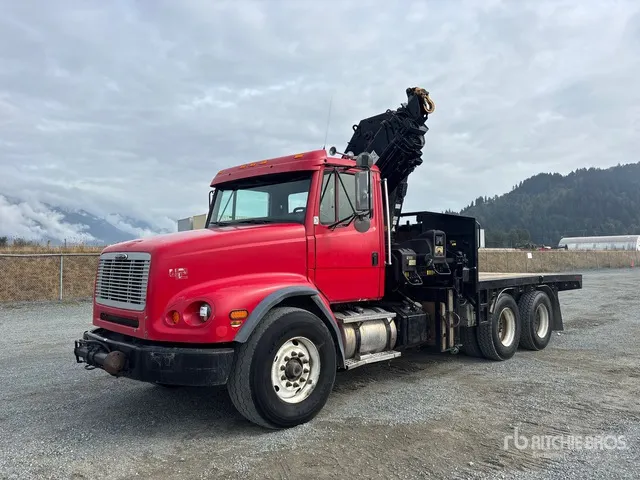 2001 Freightliner FL 112 6x4 Boom Truck
