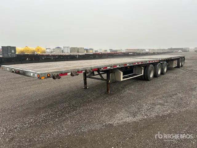 2014 Doepker 28 ft Super B-Train Lead Flatbed Trailer