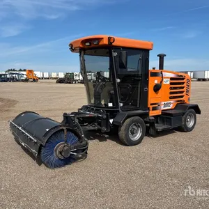 2021 Broce FMJ-470 Self-Propelled Broom