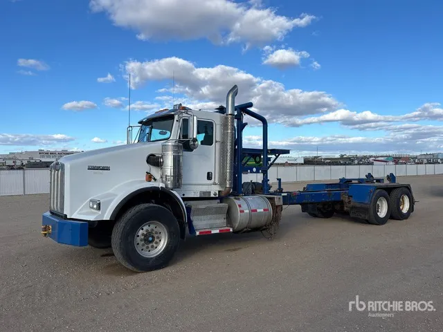 2010 Kenworth T800 6x4 Cab and Chassis