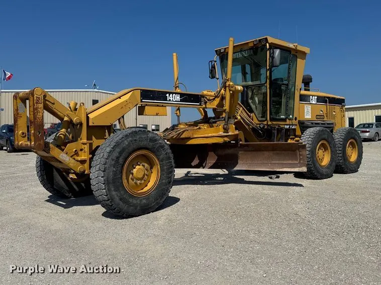 2007 Caterpillar 140H motor grader