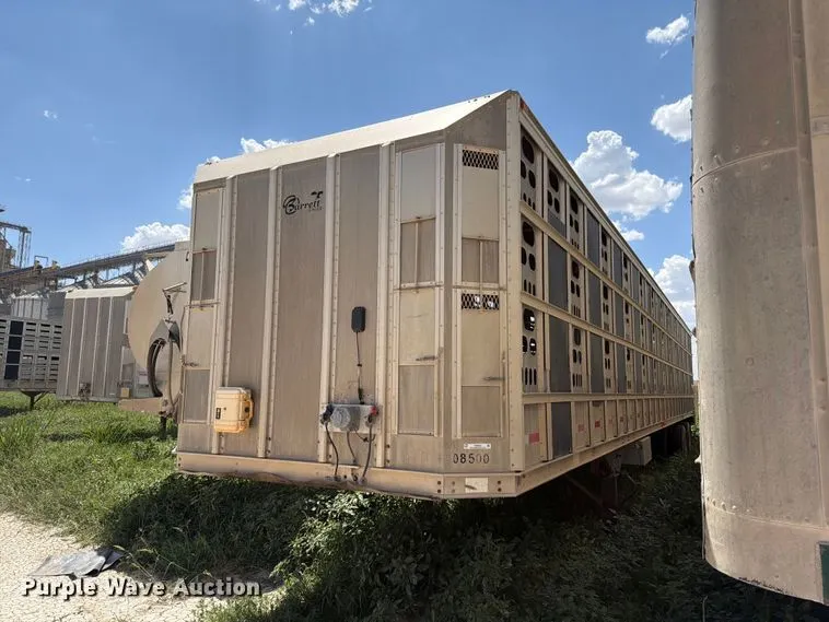 2009 Barrett livestock trailer