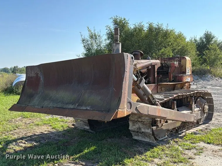 1976 Caterpillar D6C dozer