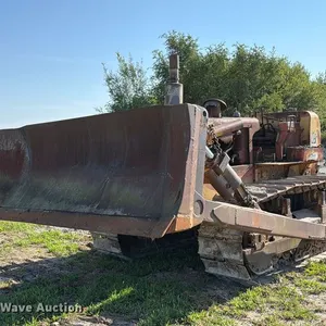 1976 Caterpillar D6C dozer