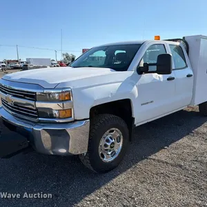 2015 Chevrolet Silverado 2500HD Ext. Cab utility bed pickup truck